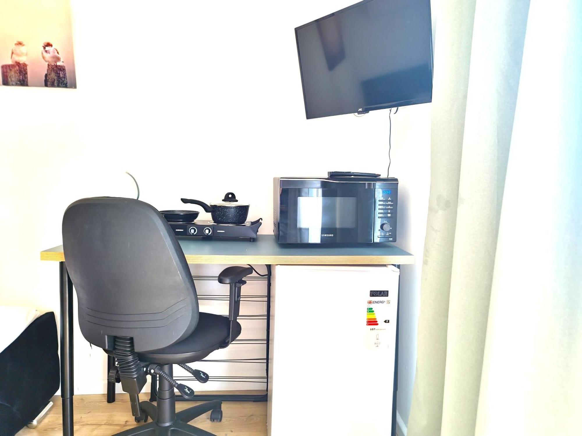 Open Plan Studio With Garden Milton  エクステリア 写真