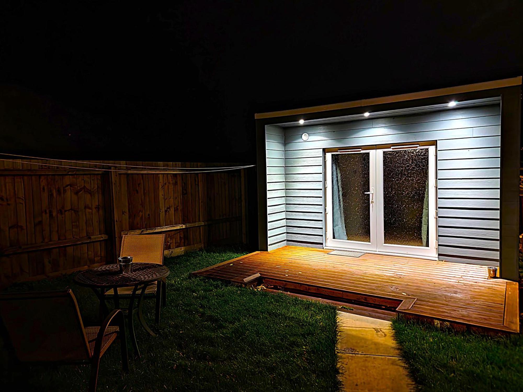 Open Plan Studio With Garden Milton  エクステリア 写真