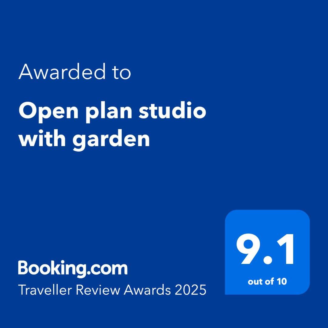 Open Plan Studio With Garden Milton  エクステリア 写真